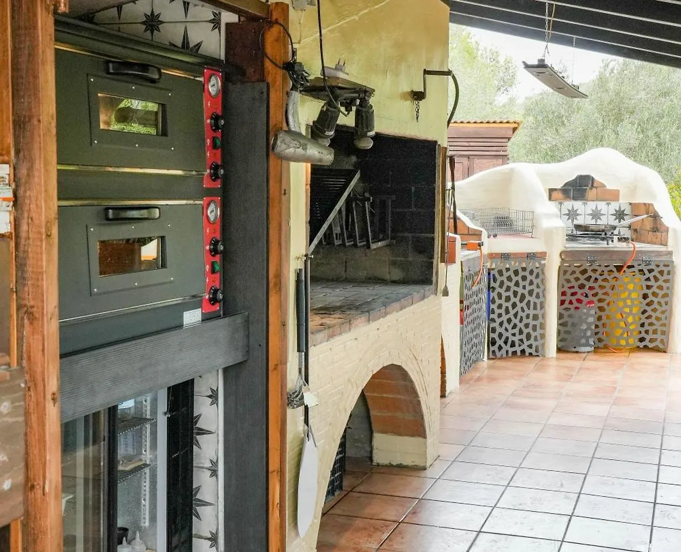 Masía Cal Simó Reservas de 1 a 4 burbujas de 6 pers de convivencia y extensivas Canyelles  Villa