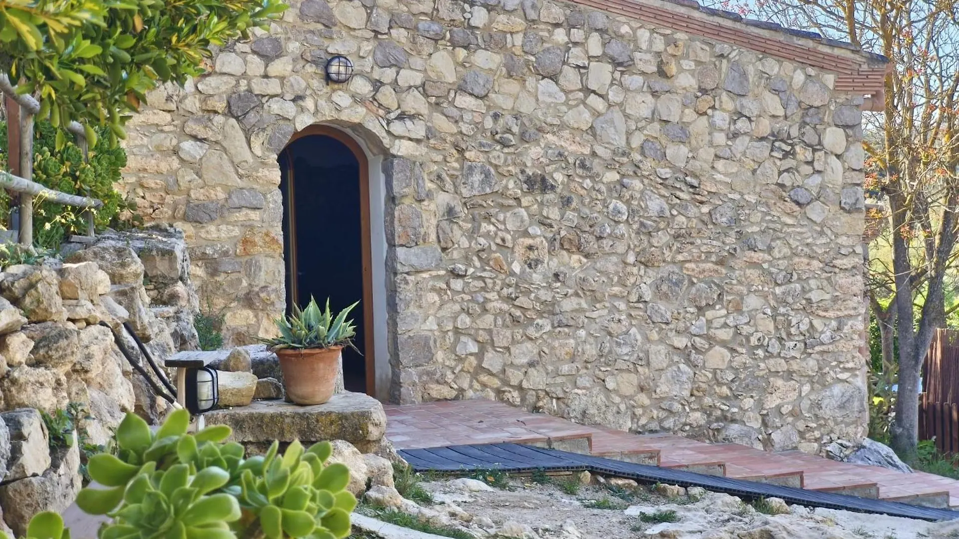 Villa Masia Cal Simo - Casa Rural Con Piscina, Cerca De Sitges, Para Celebraciones Y Eventos