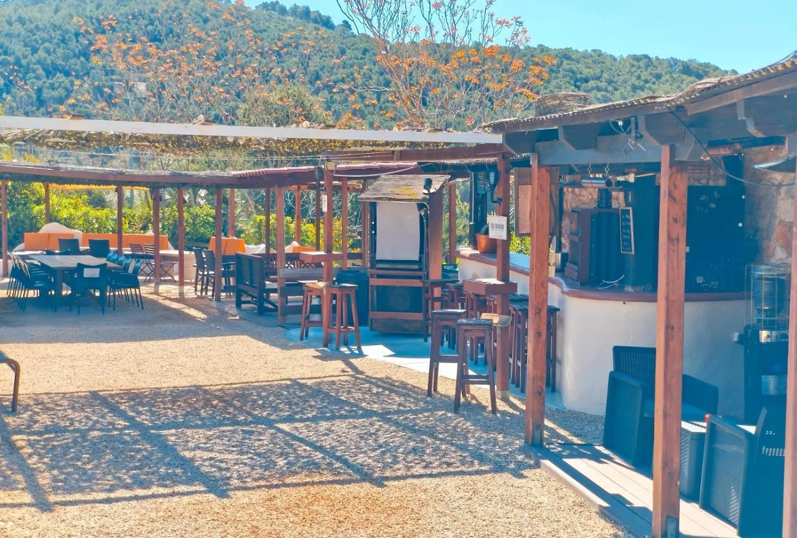 Masia Cal Simo - Casa Rural Con Piscina, Cerca De Sitges, Para Celebraciones Y Eventos
