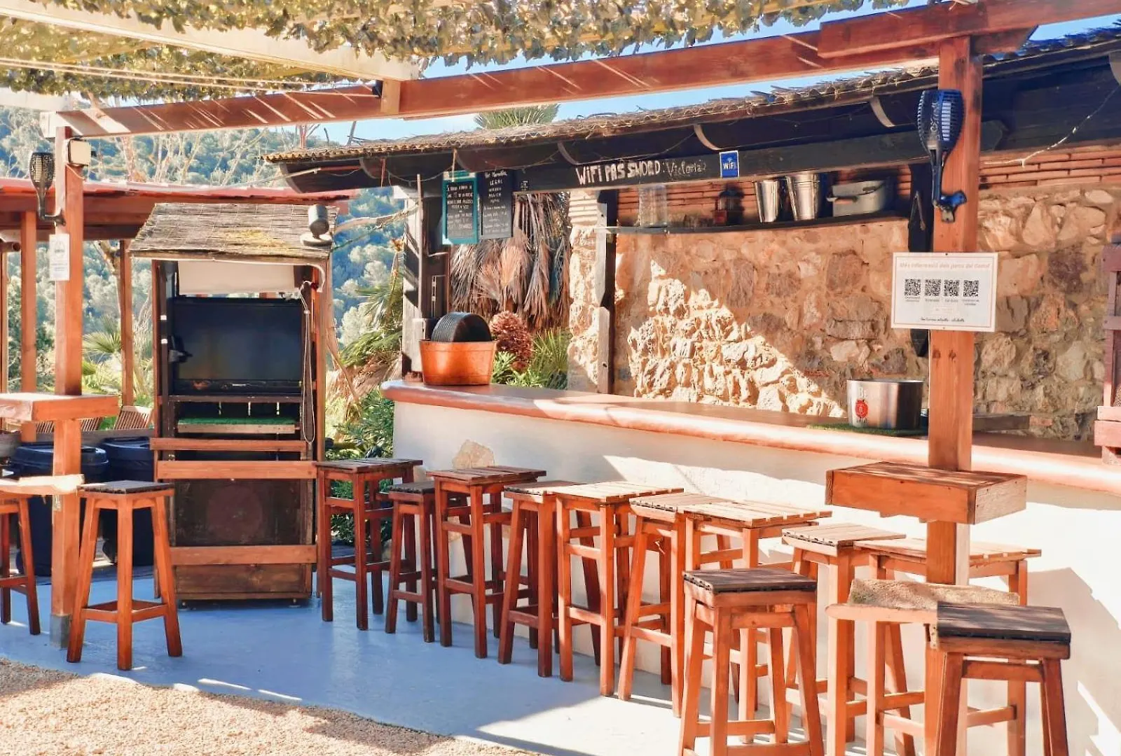 Masia Cal Simo - Casa Rural Con Piscina, Cerca De Sitges, Para Celebraciones Y Eventos Canyelles (Catalonia)